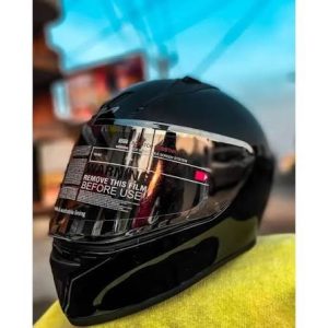 Vega Solid Black